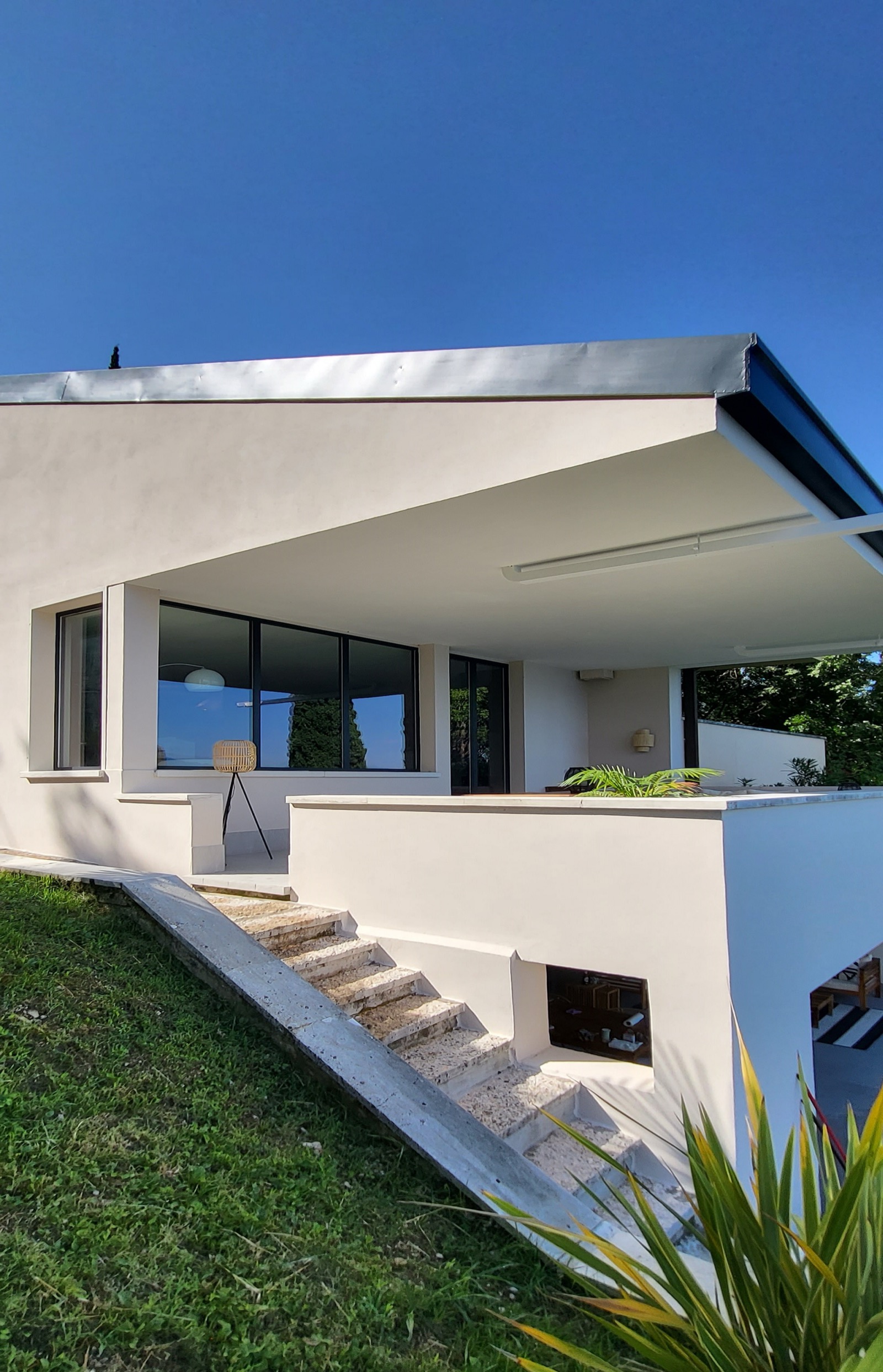 Haus außen seitlich